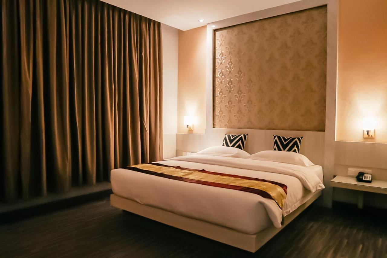 Grand Sydney Hotel Batam ภายนอก รูปภาพ
